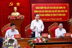 Le président de l'Assemblée nationale du Vietnam, Tran Thanh Man, chef de la mission d'inspection n° 1910 du Bureau Politique, a présidé le 13 mars une séance de travail pour annoncer le projet de rapport sur les résultats d'inspection de la permanence du Comité provincial du Parti de la province de Binh Dinh (Centre).