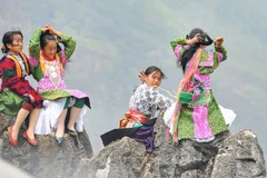 L’innocence des enfants sur le plateau calcaire de Dông Van