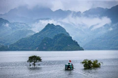 Les grands potentiels du tourisme communautaire au lac de Hoa Binh (Nord)