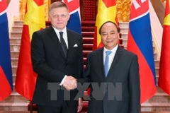 Le Premier ministre slovaque termine sa visite officielle au Vietnam