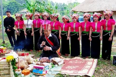 Rituel d’invocation du bonheur des Thai à Son La