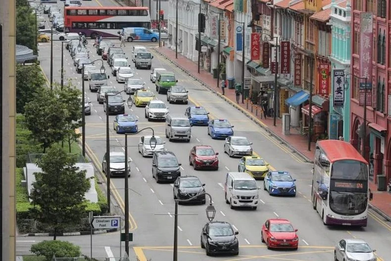 Singapour arrêtera les immatriculations de nouvelles voitures diesel et taxis à partir de 2025. Photo : Straits Times