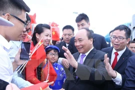 CAEXPO 2016 : le PM Nguyen Xuan Phuc assiste à la cérémonie d’inauguration des stands vietnamiens 